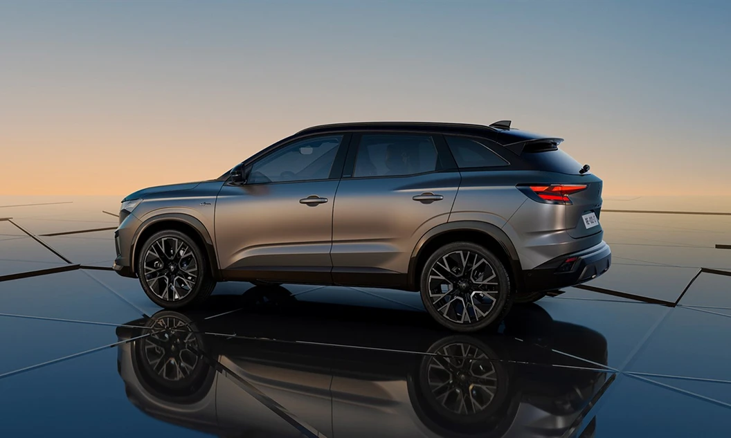 Renault - Austral Full Hybrid E-Tech